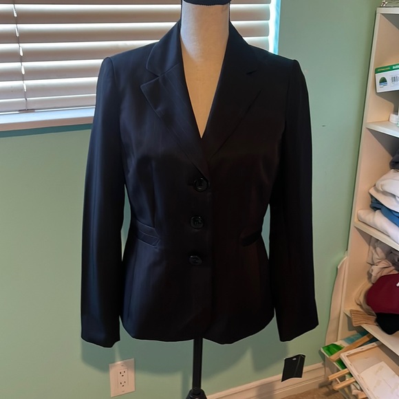 Jones Wear Pants - NWT Designer Pants Suit